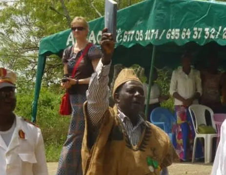 G dofinye gá nogálɔ na asaŋa